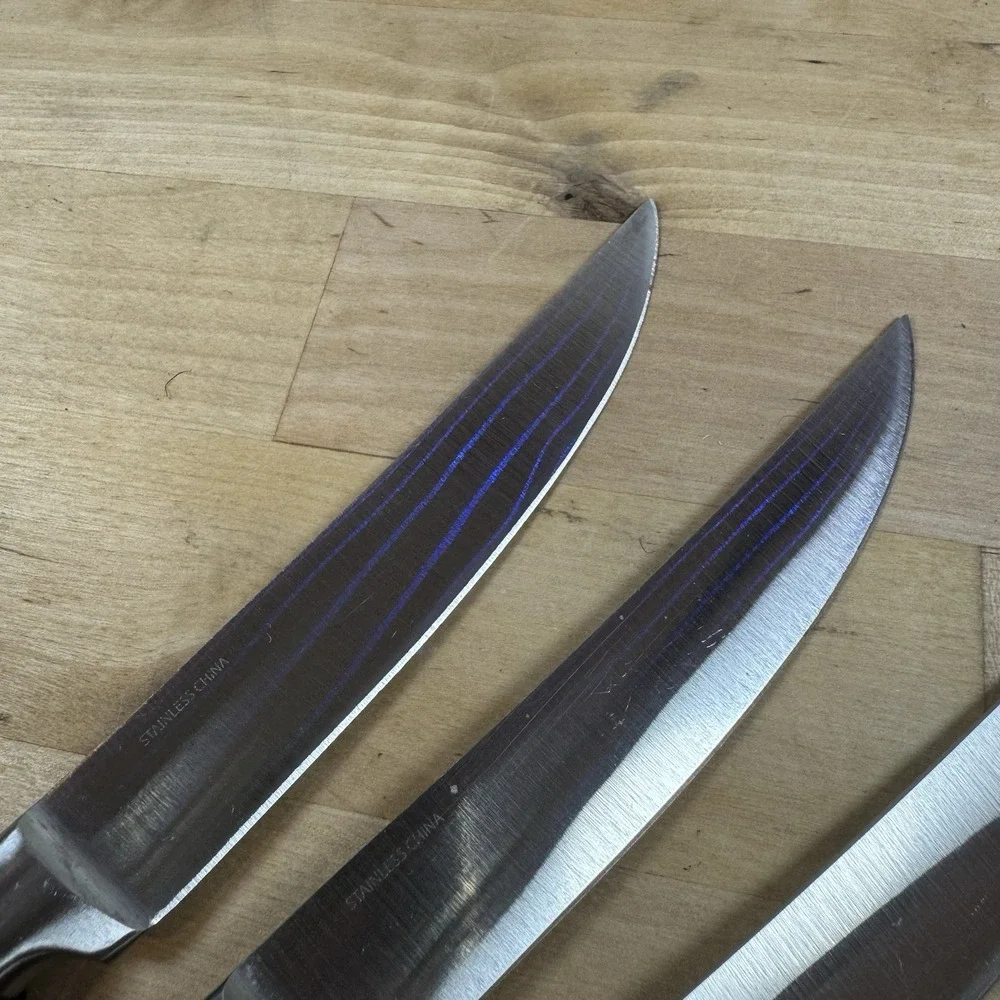 FIESTA Set of 6 Stainless Steel Steak Knives With a Wood Holder - Black